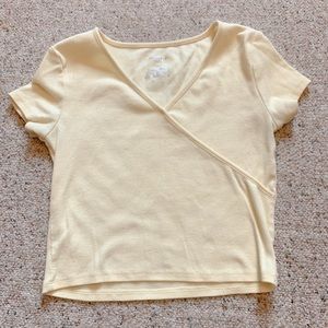 ribbed yellow crop tee